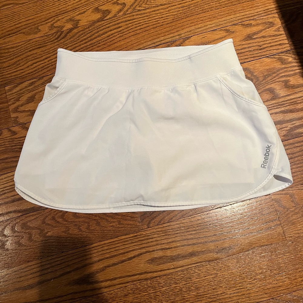Reebok white tennis skirt